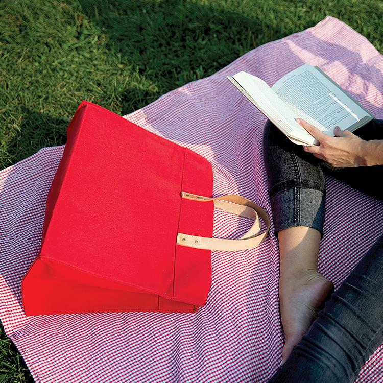 Box Tote BagBags & Wallets - Rise and Effect