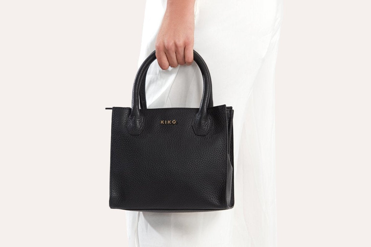 Simplistic CrossbodyBag - Rise and Effect