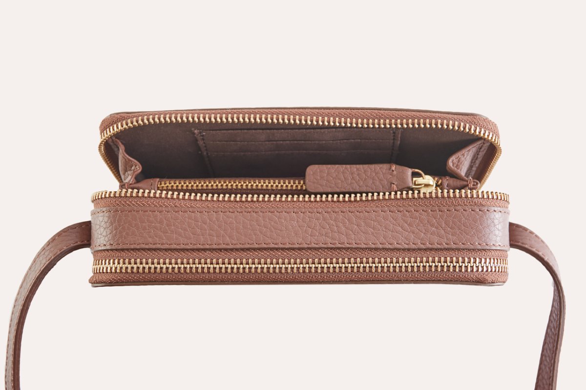 Zip Around Crossbody PebbleBags & Wallets - Rise and Effect